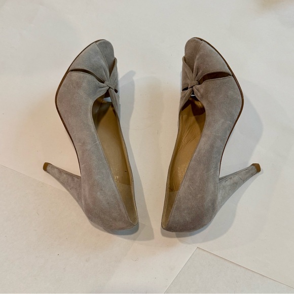 Svelte BOTTEGA VENETA Gray Suede Heels Size 7.5 US - Picture 5 of 6